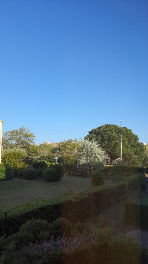 Studio 16 Le Cap D'Agde Avec Parking Prive Proche Du Centre Luaran gambar