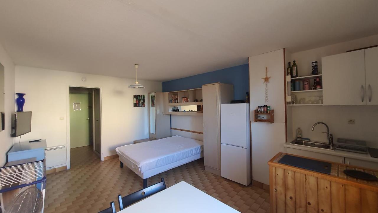 Studio 16 Le Cap D'Agde Avec Parking Prive Proche Du Centre Luaran gambar